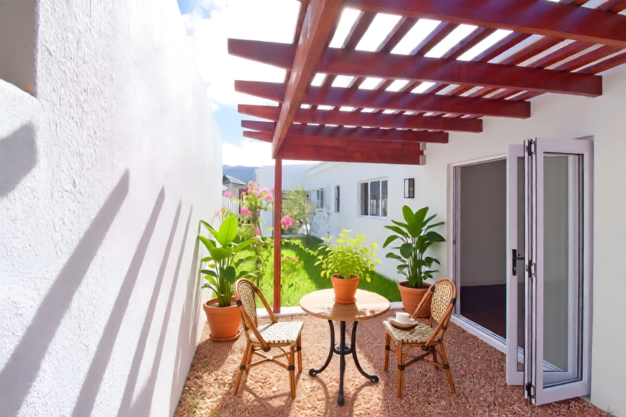 3 Bedroom Property for Sale in Milkwood Park Western Cape